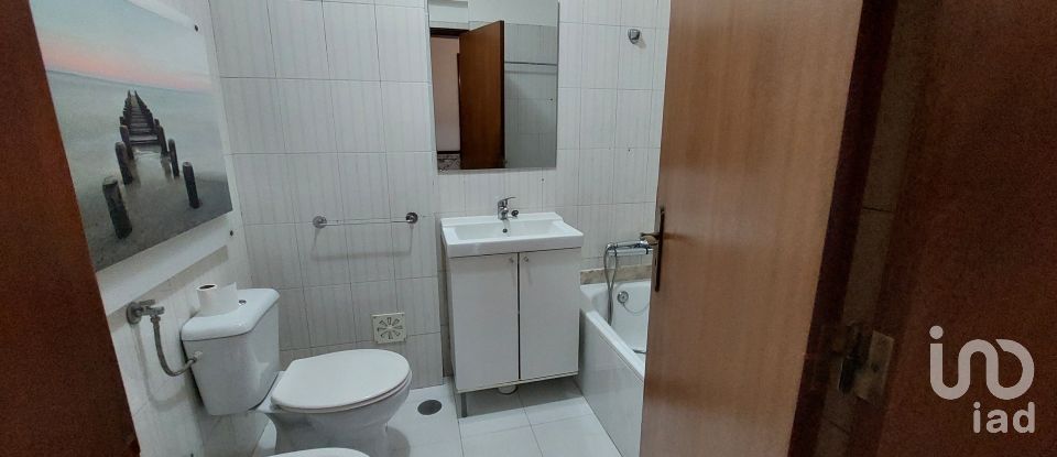 Apartamento T2 em Rio de Mouro de 81 m²