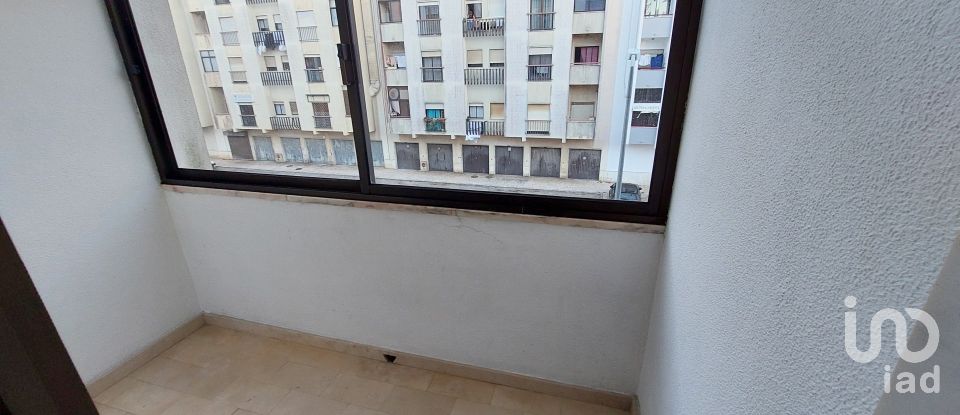 Appartement T2 à Rio de Mouro de 81 m²