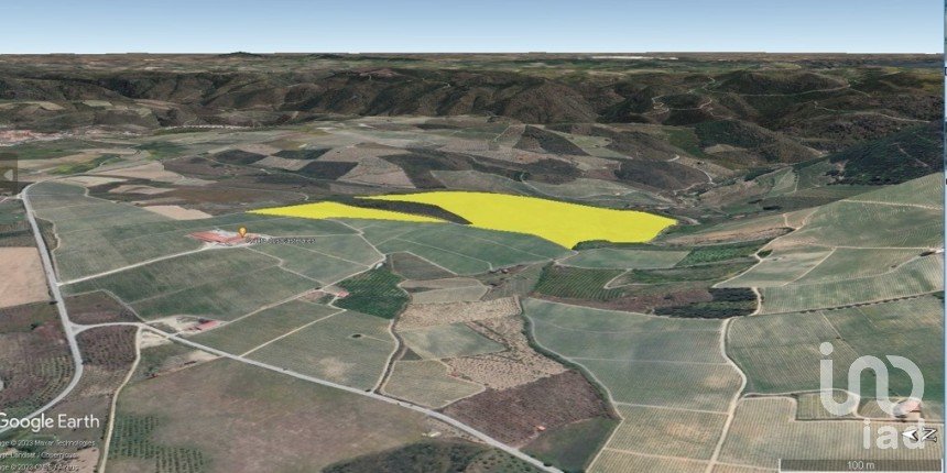 Terrain à Freixo de Espada à Cinta e Mazouco de 320 000 m²