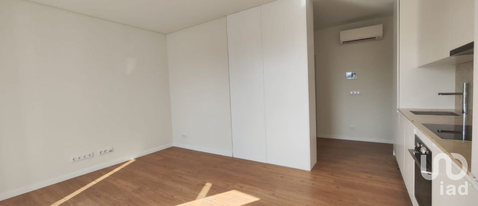 Apartment T1 in Alcântara of 56 m²