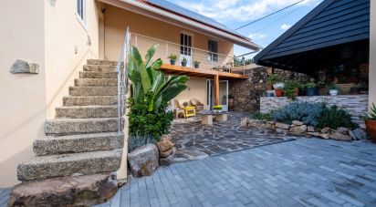 Lodge T4 in Carapinha of 373 m²