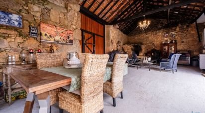 Lodge T4 in Carapinha of 373 m²