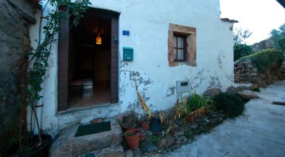 Casa de aldeia T2 em Vila Nova do Ceira de 143 m²