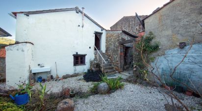 Casa de aldeia T2 em Vila Nova do Ceira de 143 m²