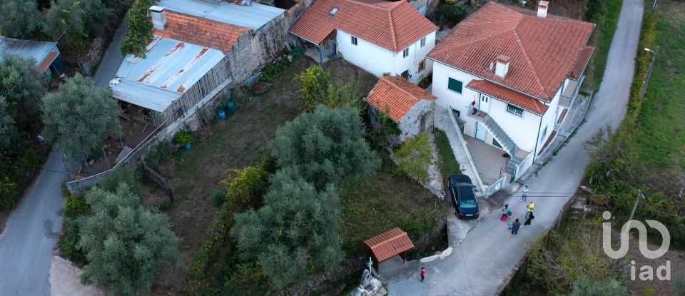 Casa de aldeia T2 em Vila Nova do Ceira de 143 m²