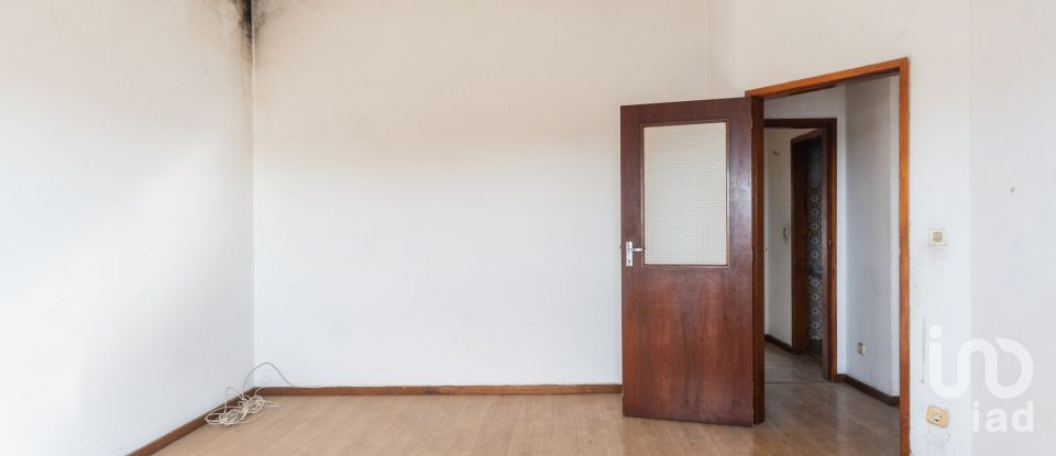 Apartment T4 in São Mamede de Infesta e Senhora da Hora of 153 m²