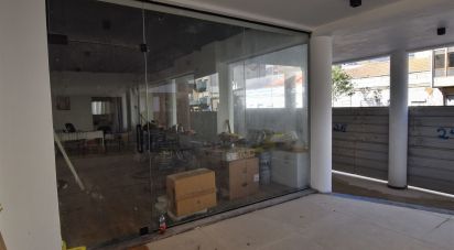 Loja / Estabelecimento Comercial em Barreiro E Lavradio de 207 m²