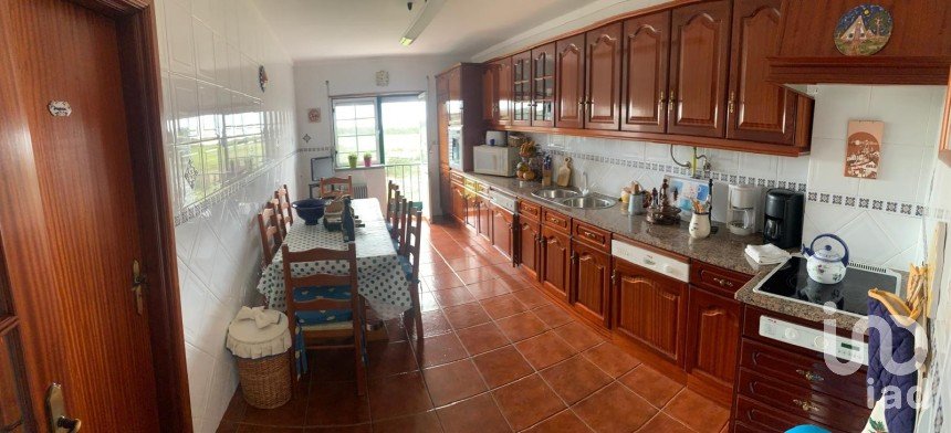 Duplex T4 in Atouguia da Baleia of 88 m²