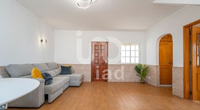 Casa T2 em Faro (Sé e São Pedro) de 89 m²