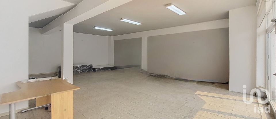 Loja / Estabelecimento Comercial em Seroa de 247 m²