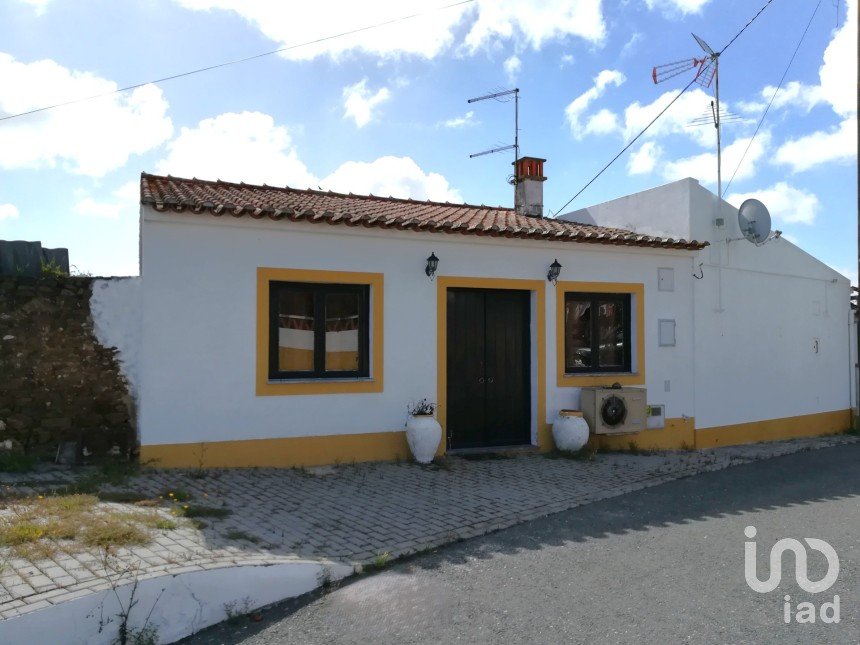 Village house T2 in Mértola of 74 m²