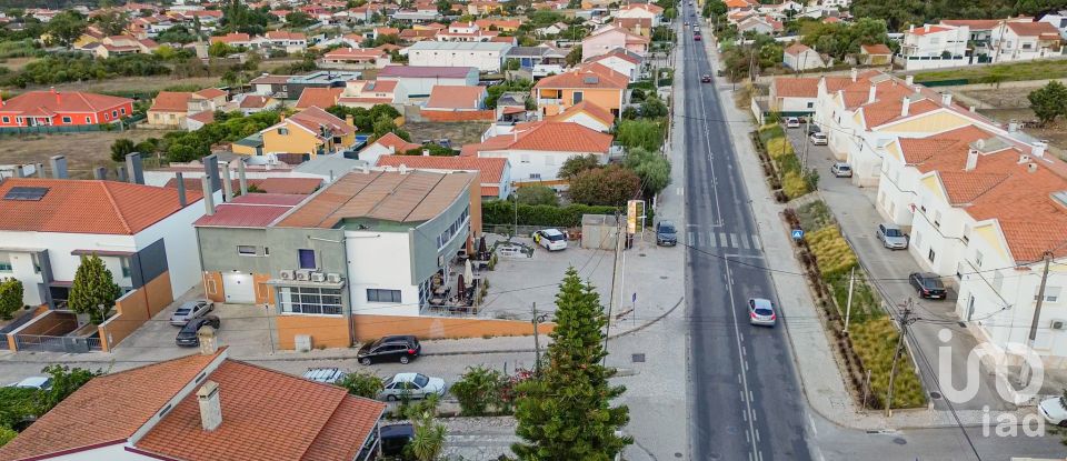 Loja / Estabelecimento Comercial em Quinta do Anjo de 154 m²