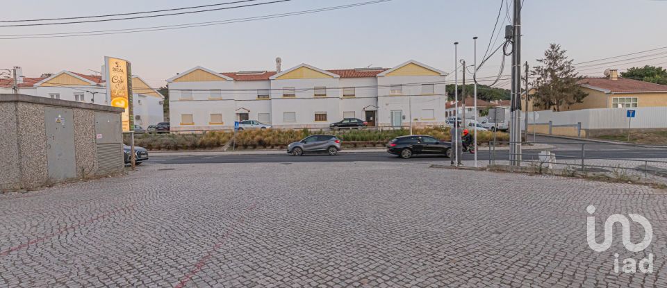 Loja / Estabelecimento Comercial em Quinta do Anjo de 154 m²