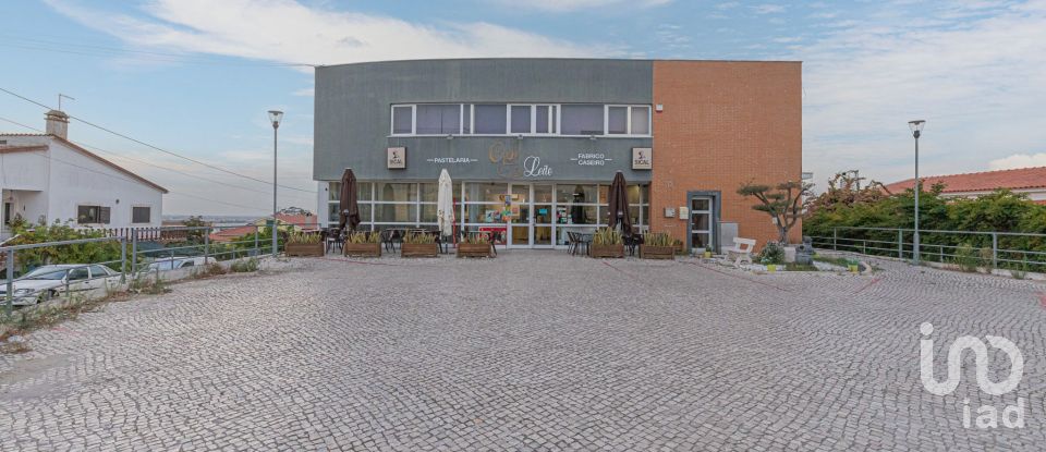 Shop / premises commercial in Quinta do Anjo of 154 m²