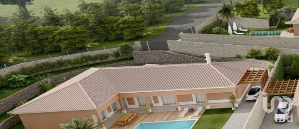 House T3 in Alcantarilha e Pêra of 208 m²