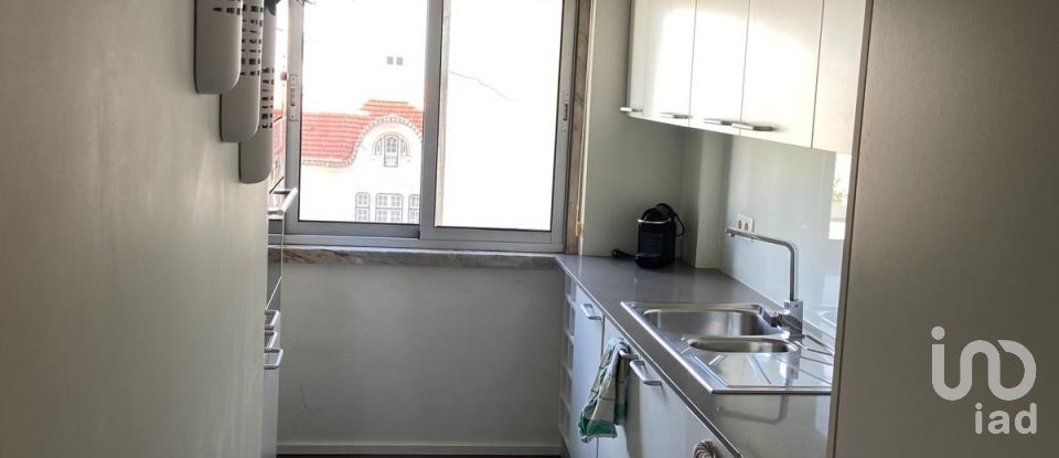 Appartement T2 à Avenidas Novas de 86 m²