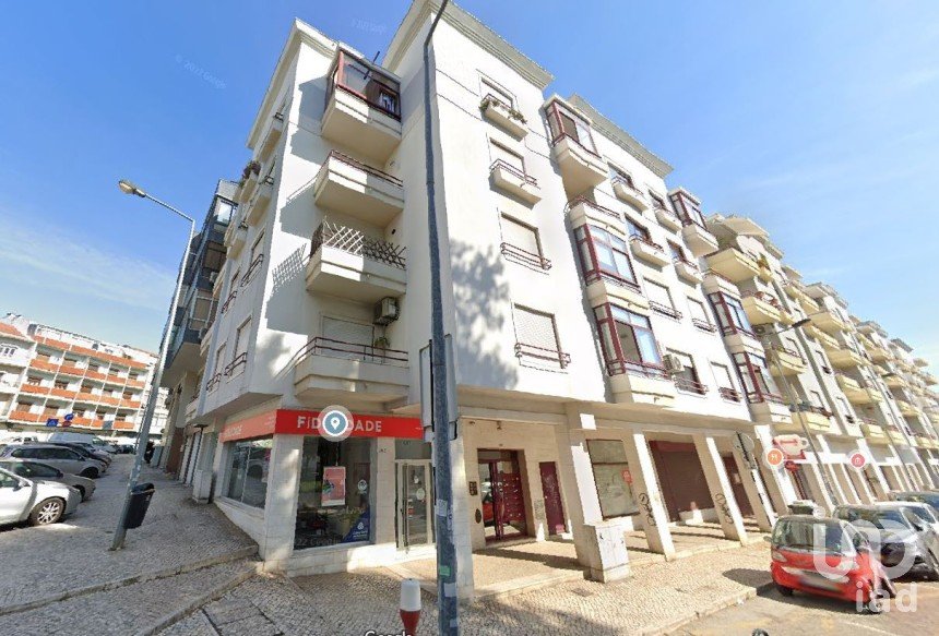 Apartamento T2 em Almada, Cova da Piedade, Pragal e Cacilhas de 95 m²