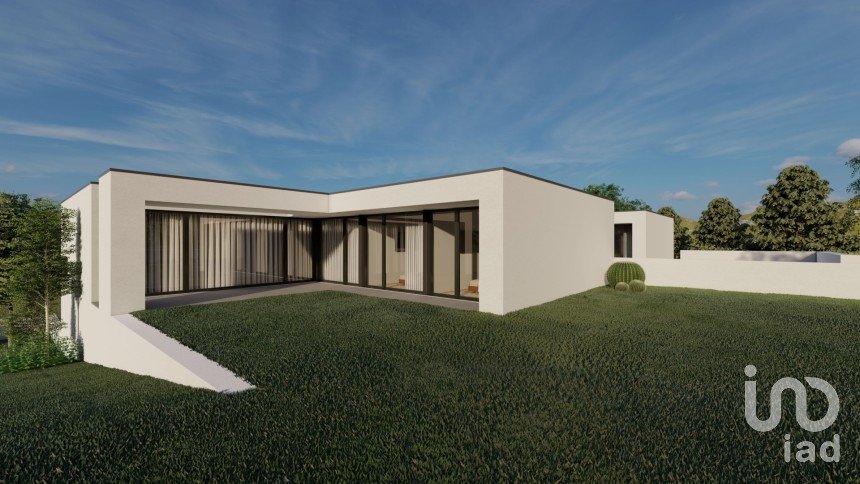 House T3 in Lanheses of 180 m²