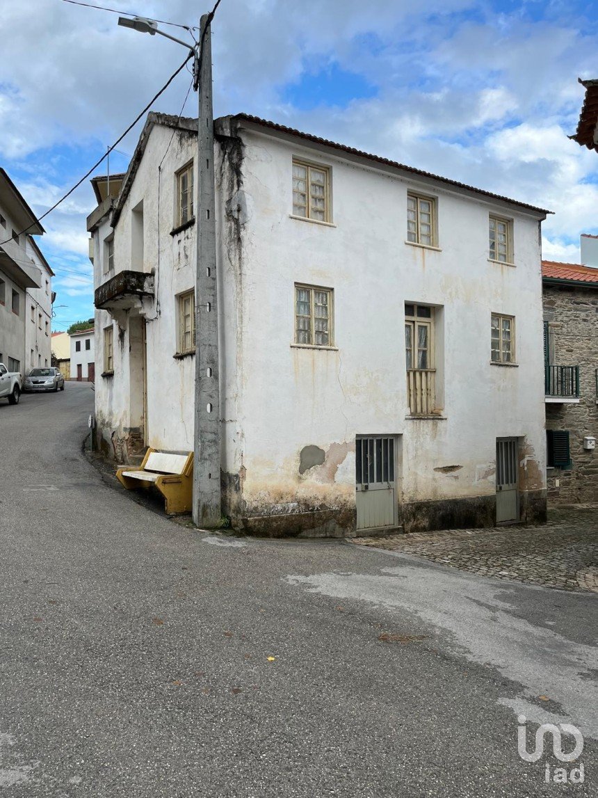 Maison T4 à Sobreira Formosa e Alvito da Beira de 127 m²