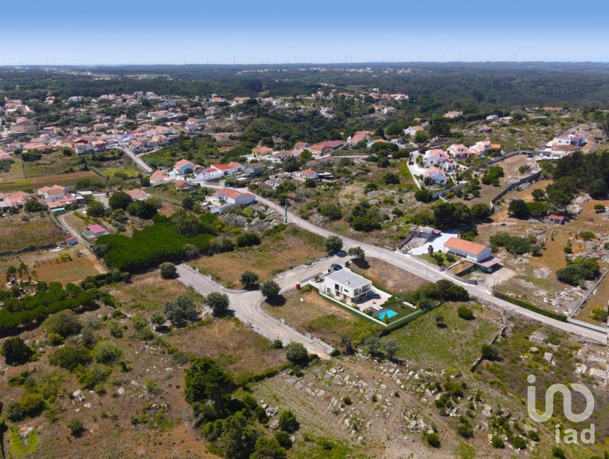 Land in Reguengo Grande of 690 m²