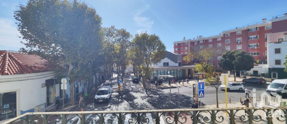 Apartment T2 in Carcavelos e Parede of 90 m²