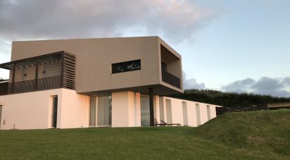 Casa T3 em Lagoa (Santa Cruz) de 439 m²