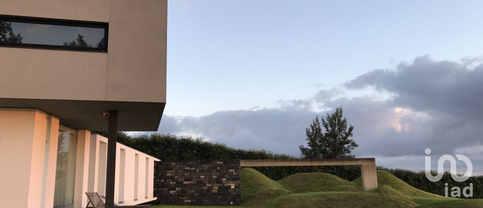 Lodge T3 in Lagoa (Santa Cruz) of 439 m²