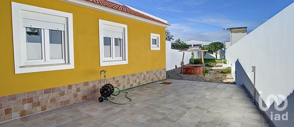 Casa / Villa T2 em Marinha Grande de 164 m²