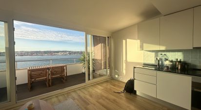 Apartment T2 in Almada, Cova da Piedade, Pragal e Cacilhas of 58 m²