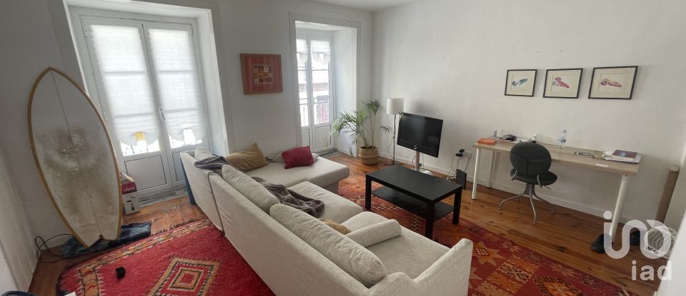 Apartment T2 in Misericórdia of 74 m²