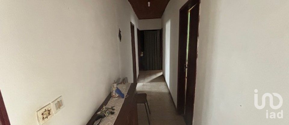 Casa de aldeia T3 em Penas Roias de 227 m²