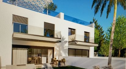 House T4 in Faro (Sé e São Pedro) of 231 m²