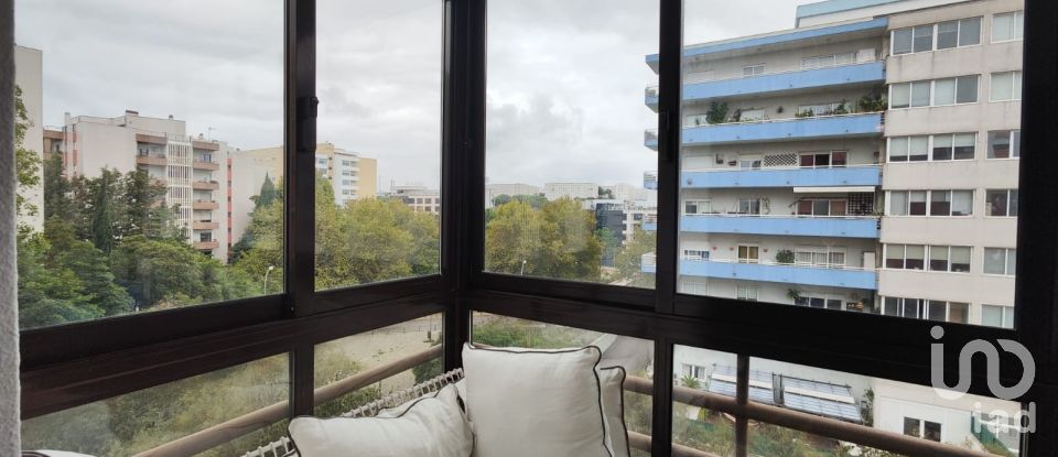 Apartamento T3 em Algés, Linda-a-Velha e Cruz Quebrada-Dafundo de 120 m²