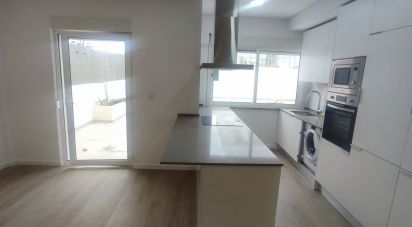 Apartment T2 in Seixal, Arrentela e Aldeia de Paio Pires of 52 m²