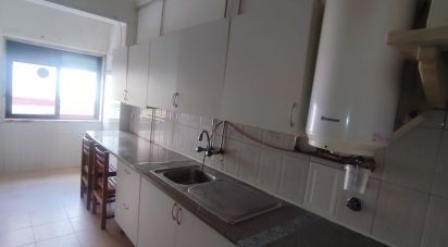 Apartment T2 in Corroios of 66 m²