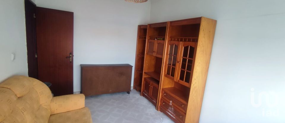 Apartamento T2 em Corroios de 66 m²