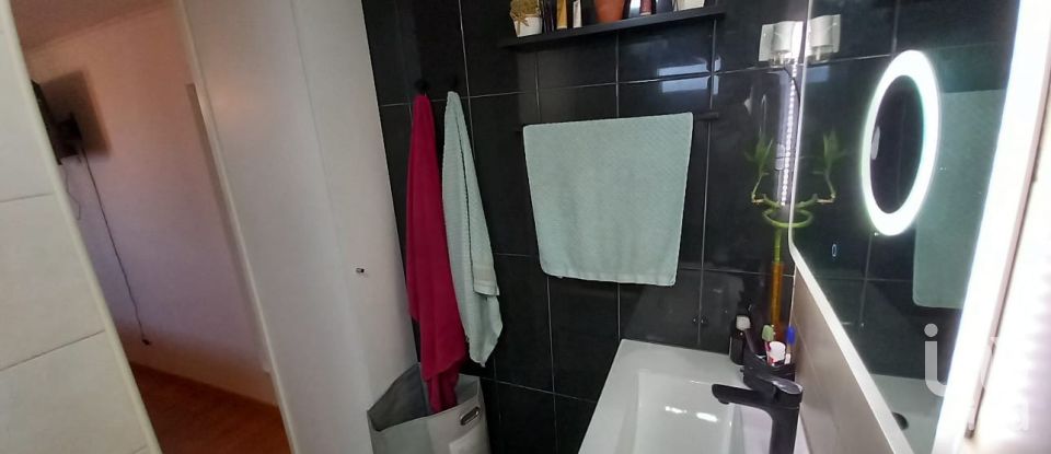 Casa T3 em Fernão Ferro de 95 m²