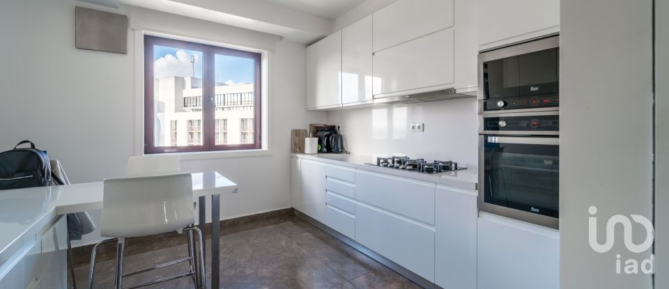 Appartement T5 à São Domingos De Benfica de 227 m²