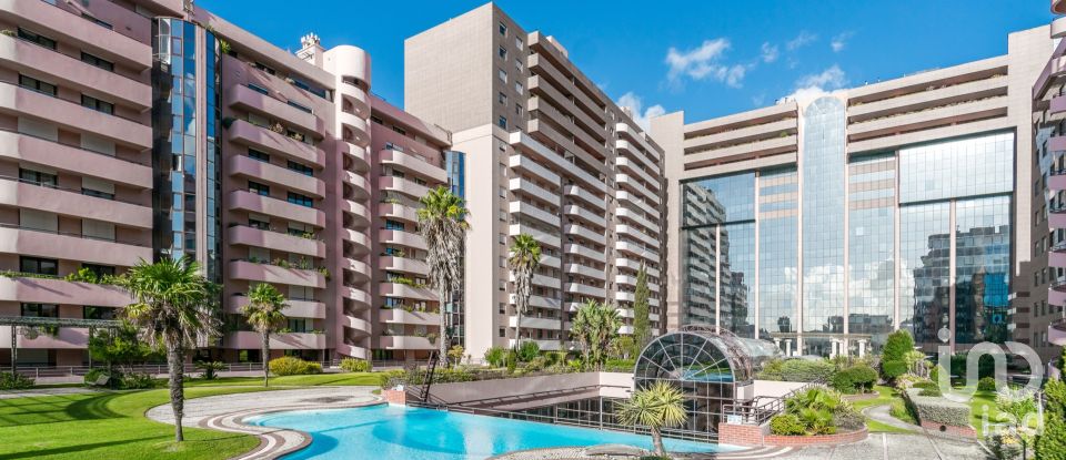 Apartment T5 in São Domingos De Benfica of 227 m²