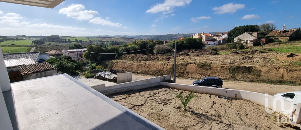 Maison T3 à Miragaia e Marteleira de 180 m²