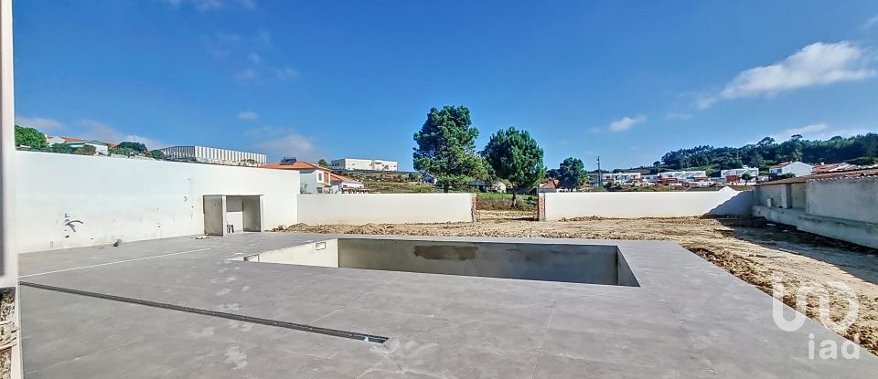 Maison T3 à Miragaia e Marteleira de 180 m²