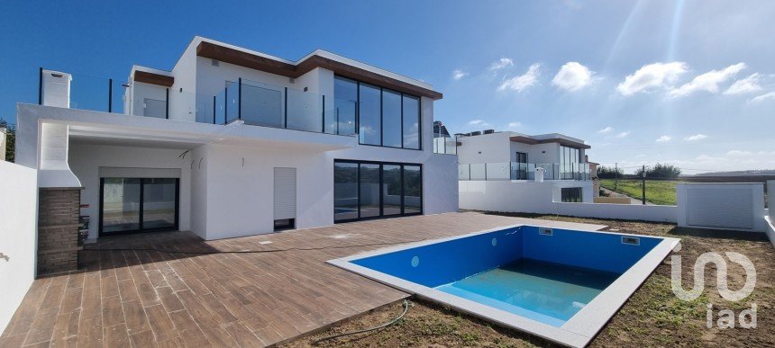 House T4 in Lourinhã e Atalaia of 551 m²