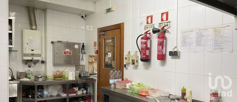 Boulangerie à Oliveira do Bairro de 127 m²