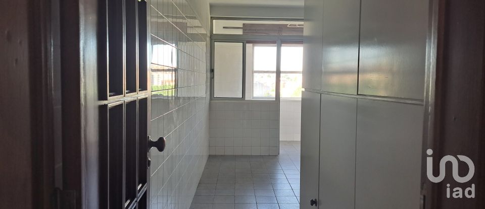 Apartamento T3 em Mafamude e Vilar do Paraíso de 92 m²