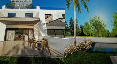 Casa / Villa T4 em Faro (Sé e São Pedro) de 207 m²