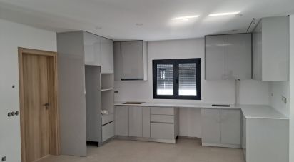 Casa T3 em Monte Redondo e Carreira de 200 m²