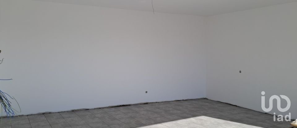 Casa T3 em Monte Redondo e Carreira de 200 m²