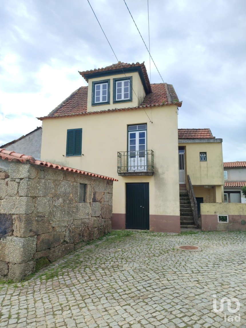 Gîte T4 à Oliveira do Hospital e São Paio de Gramaços de 87 m²