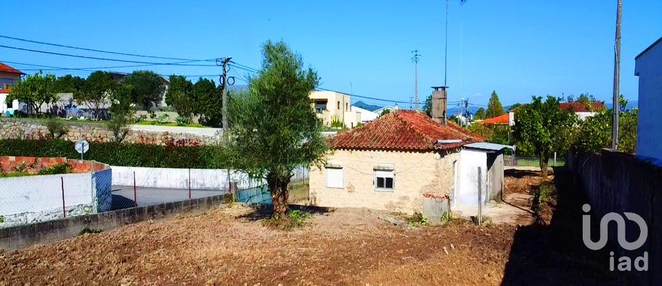 House T1 in Geraz Do Lima (Santa Maria, Santa Leocádia E Moreira) E Deão of 64 m²