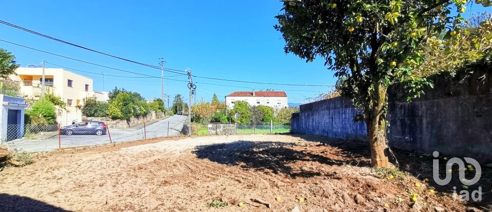 House T1 in Geraz Do Lima (Santa Maria, Santa Leocádia E Moreira) E Deão of 64 m²